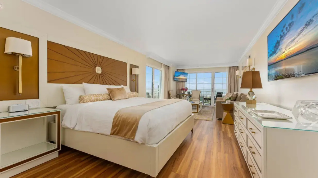 Deluxe room with panoramic view