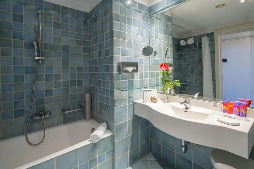 Unahotels Capotaormina - Chambres