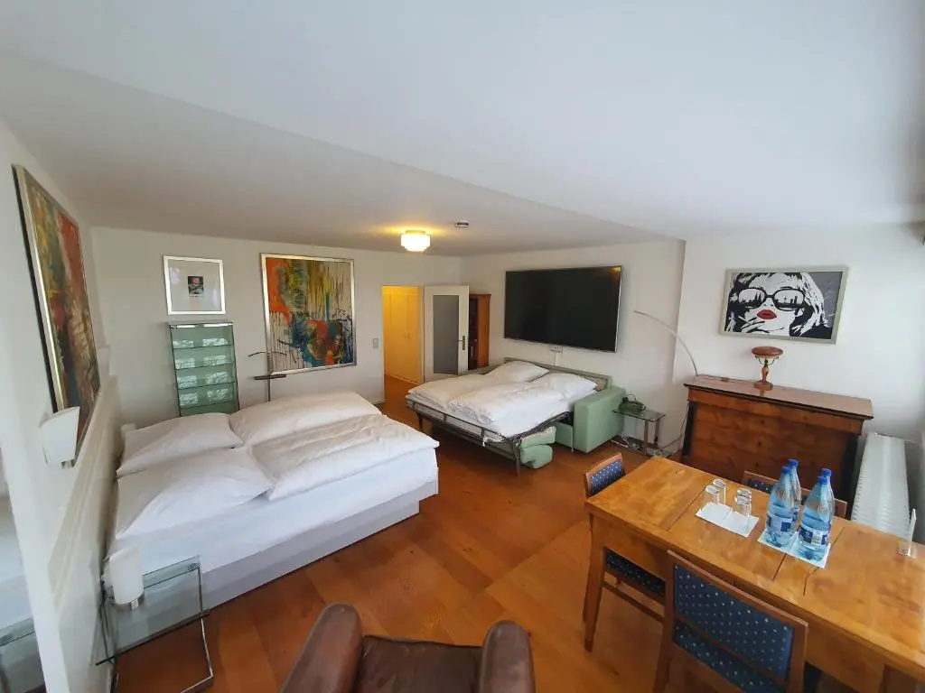 Deluxe Suite