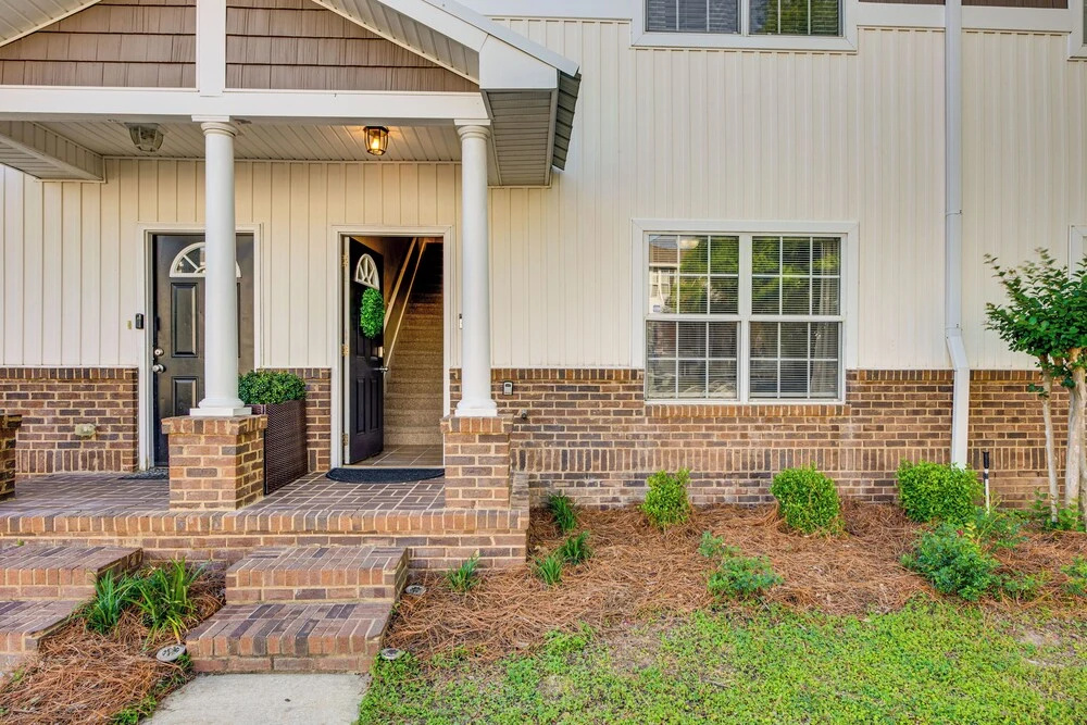 3 Mi to Fsu! Pet-friendly Townhome w/ Pool Access