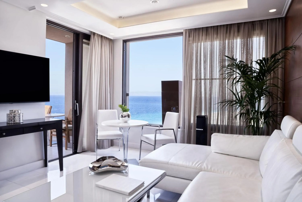 Bellevue On The Beach Suites - фото 5