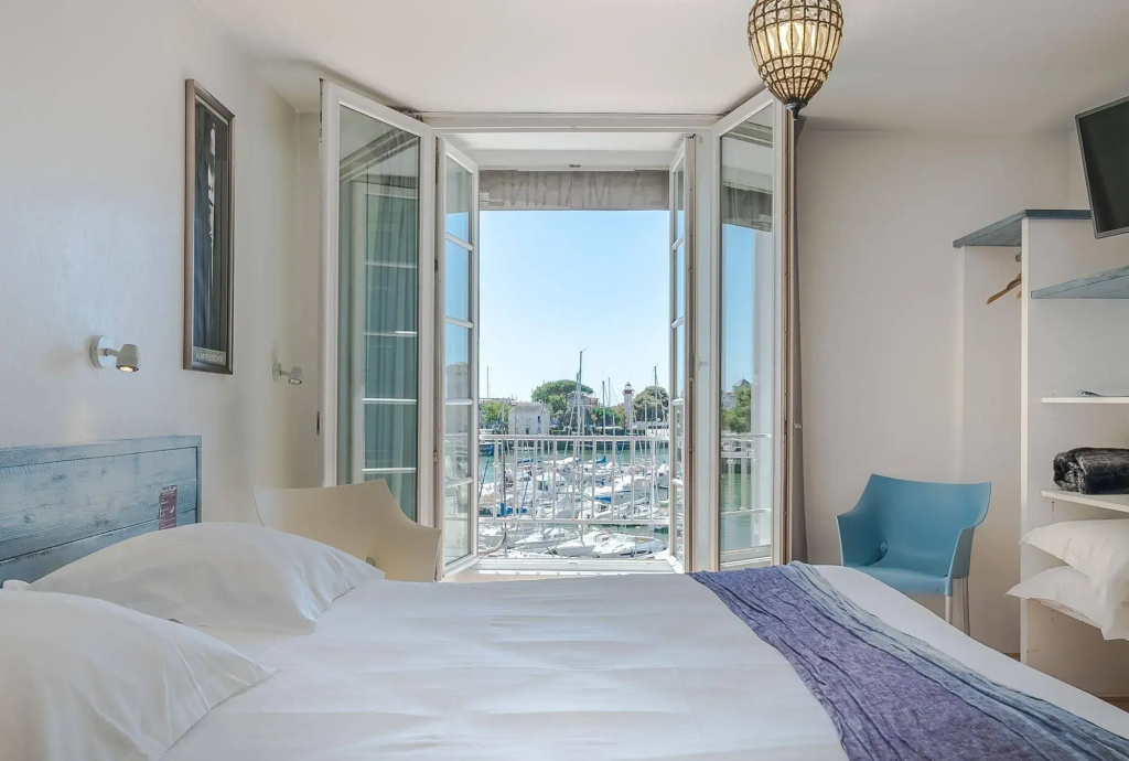 Afficher la photo 7 — Hôtel La Marine