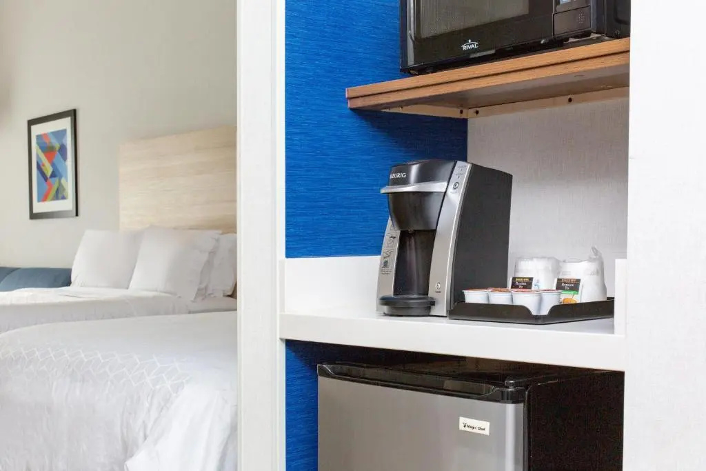Holiday Inn Express and Suites Ontario Airport by IHG - Chambres