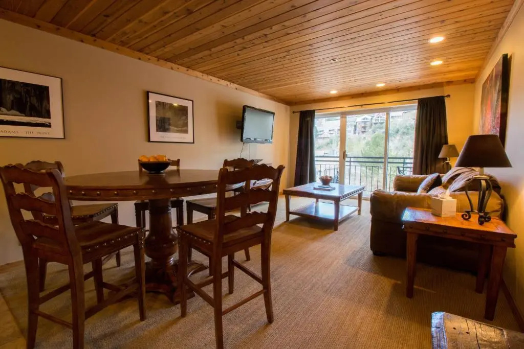 Treasure Mountain Inn — 4