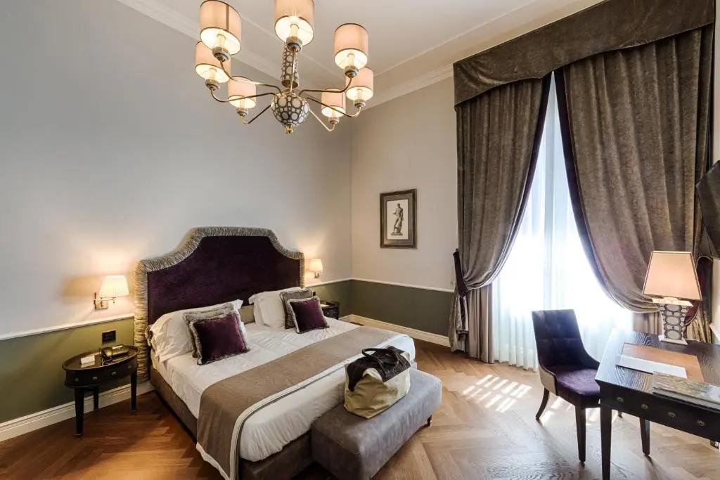 Executive Double room (full double bed)