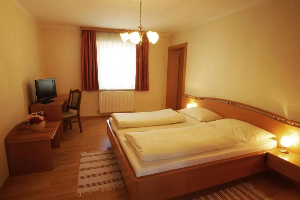 Gasthof zur Post - Chambres