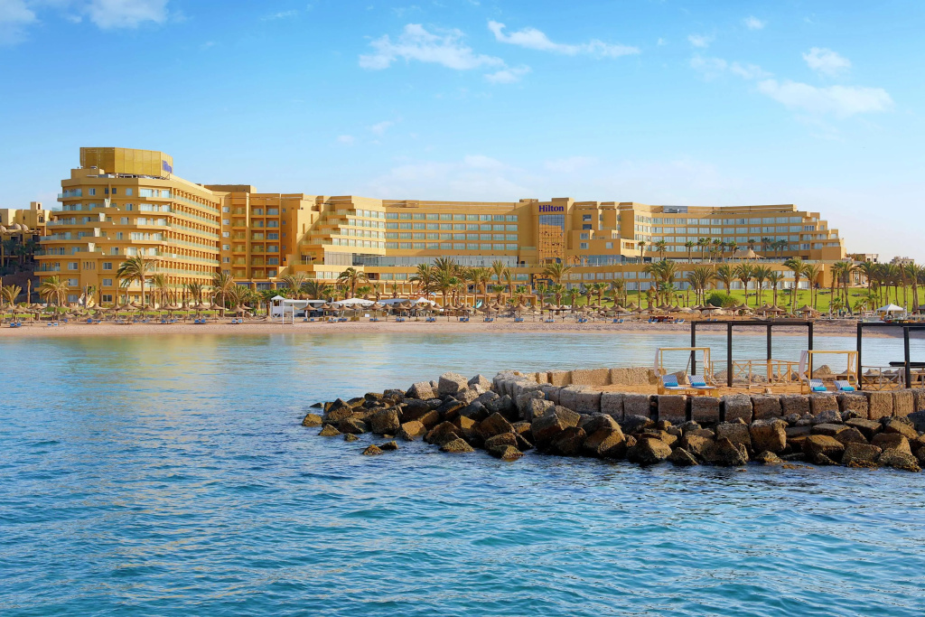 Beach & Waterfront