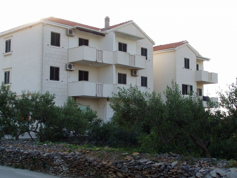 Apartment Lado