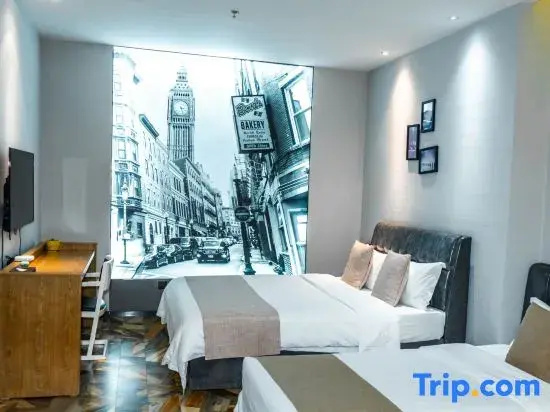 Standard Triple Family room