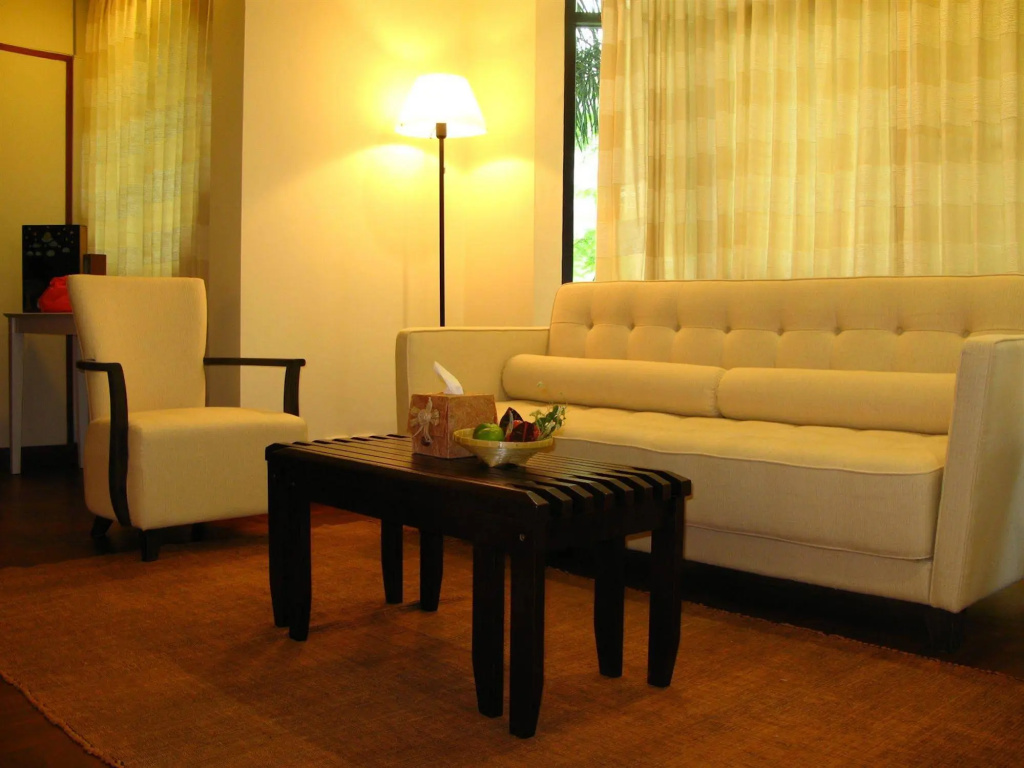 NT Place Sukhumvit Suites — фото
