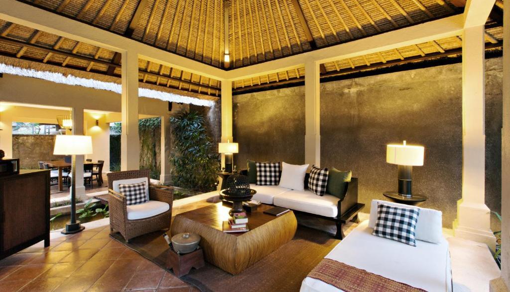 Kayumanis Sanur / Villas & Spa