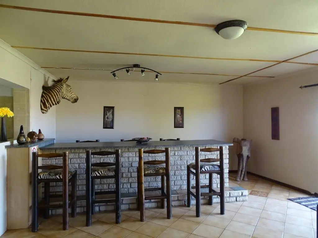 3 Bedrooms Apartment