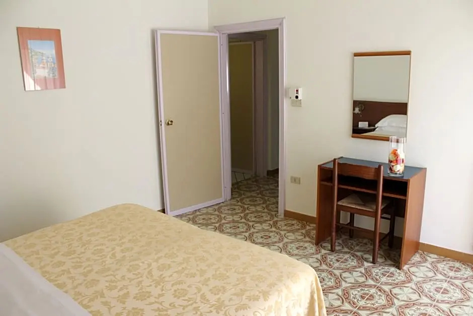 3 Bedrooms Standard room