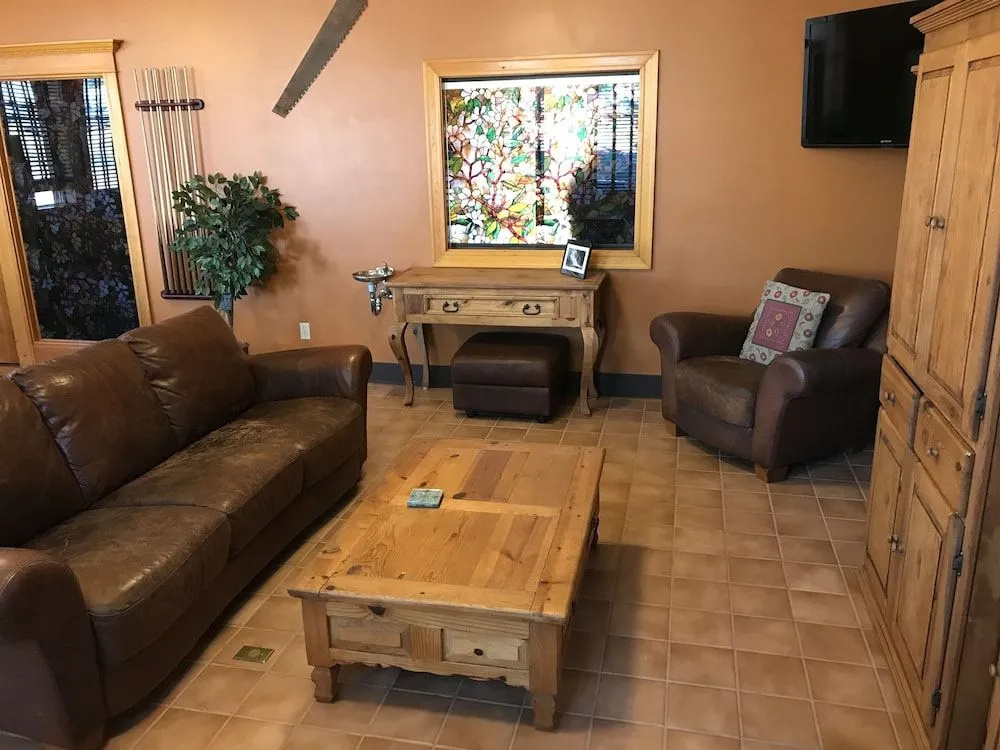 Cripple Creek Hospitality House - Général