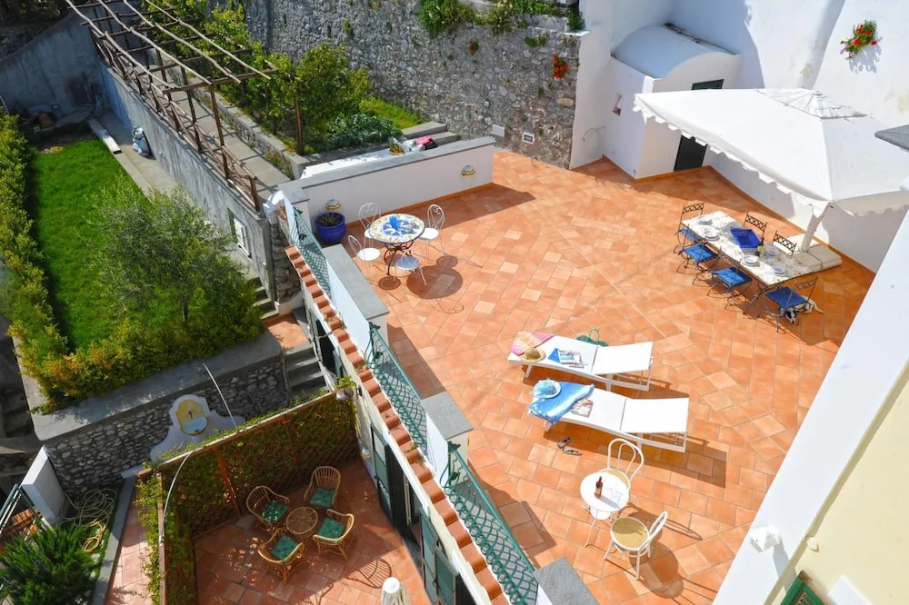 Casa Alessia - Big Terrace on the sea Ideal for Large Families