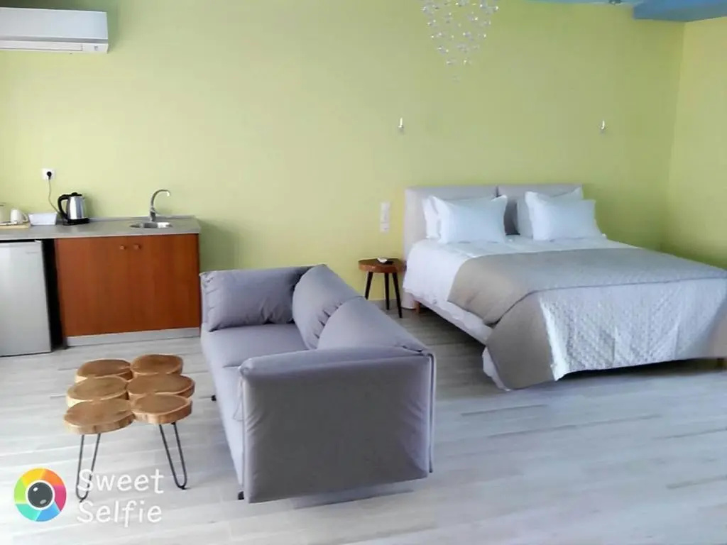 Suite with partial sea view