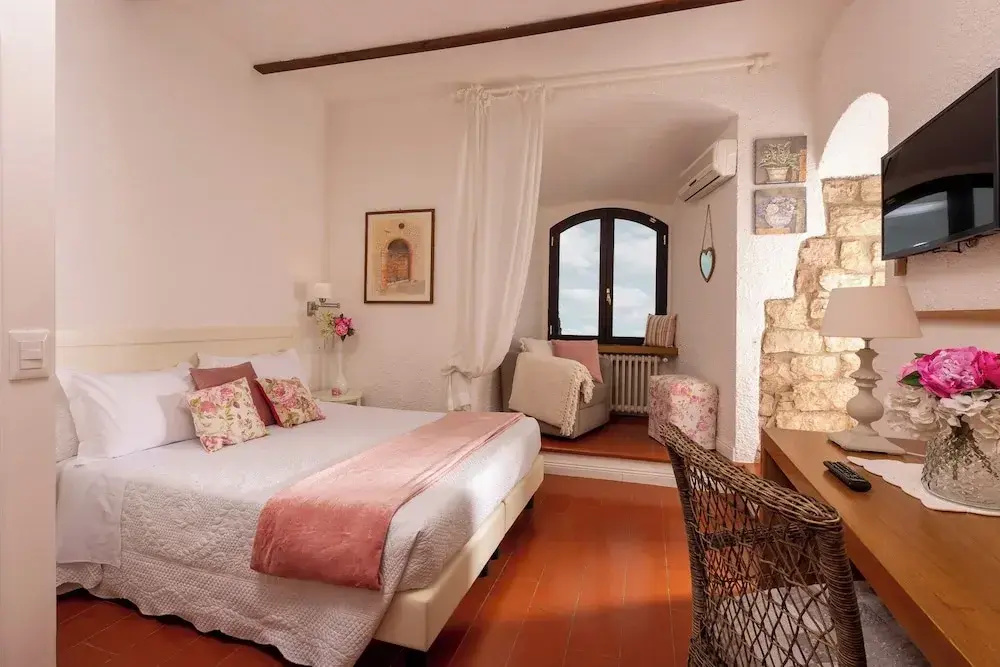 Luxury room
