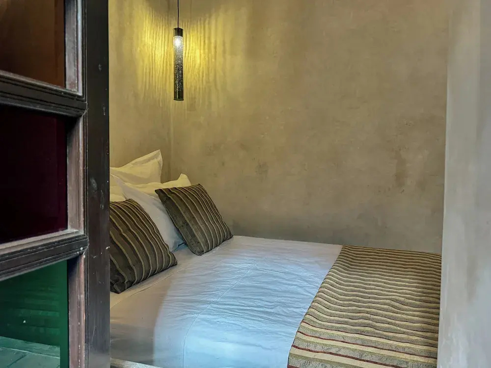 Standard Double room with pool view (full double bed)