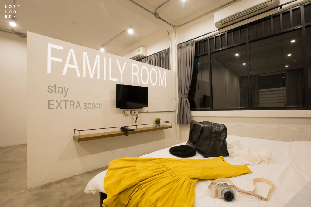 Quadruple Family Suite (2 full double beds)