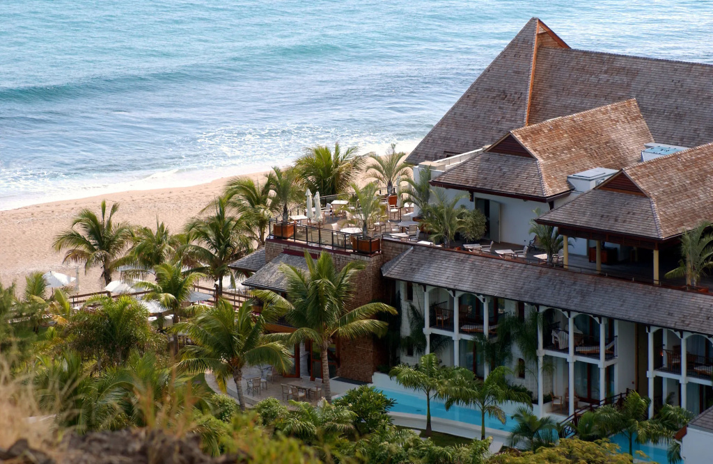 Beach & Waterfront