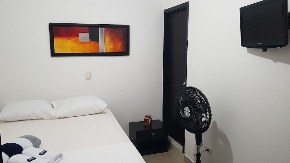 Двухместный номер Economy 2 отдельные кровати в Laureles Home