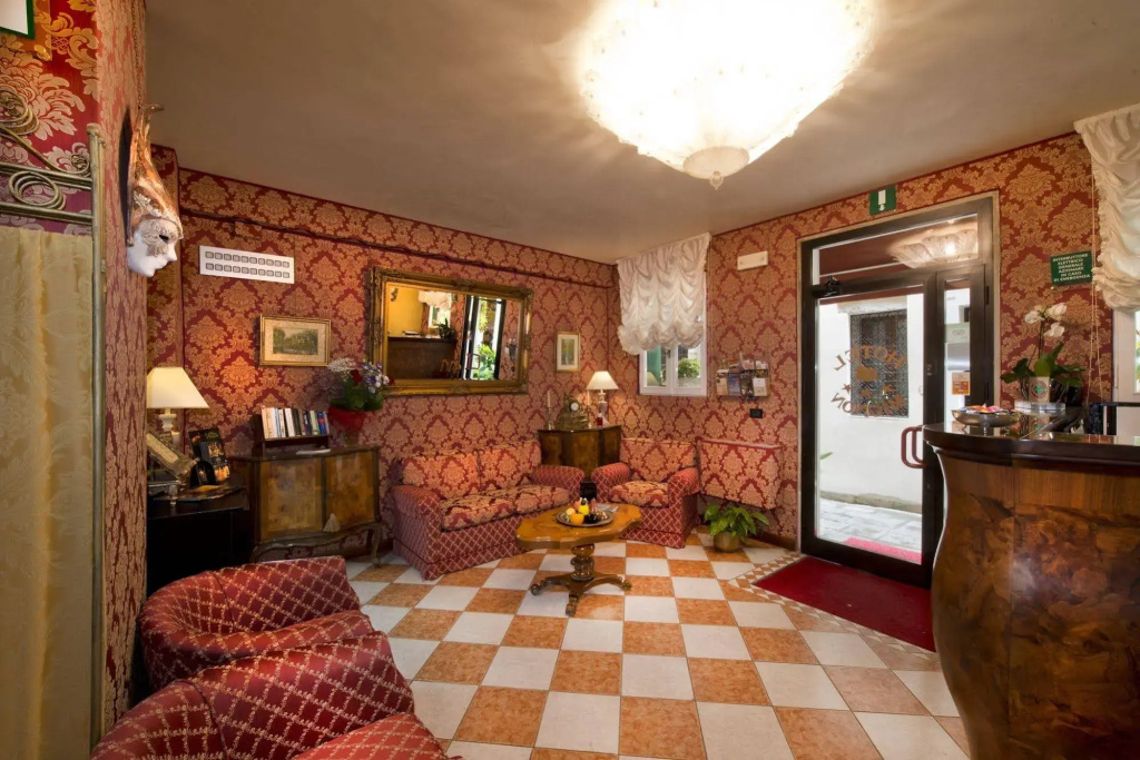 Hotel photo 2