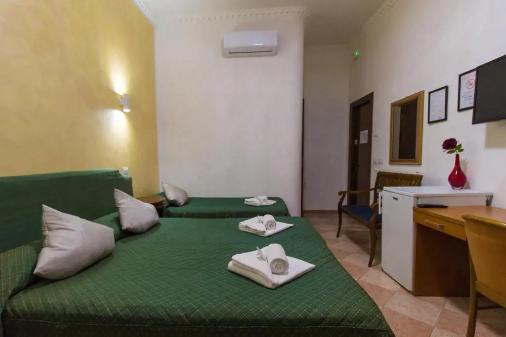Economy Quadruple room