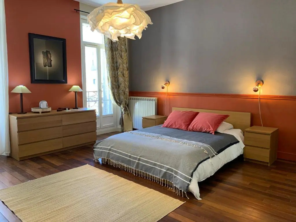 Standard Double room with balcony (full double bed)