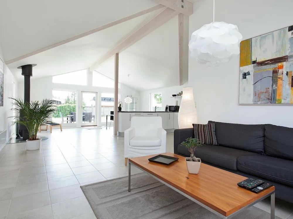 Cozy Holiday Home in Væggerløse With Private Whirlpool - фото 5