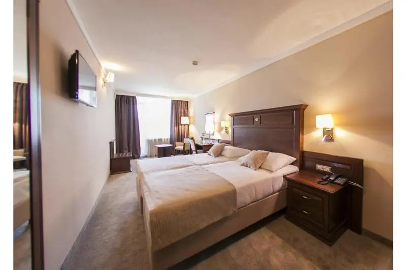 Standard Double room (full double bed)