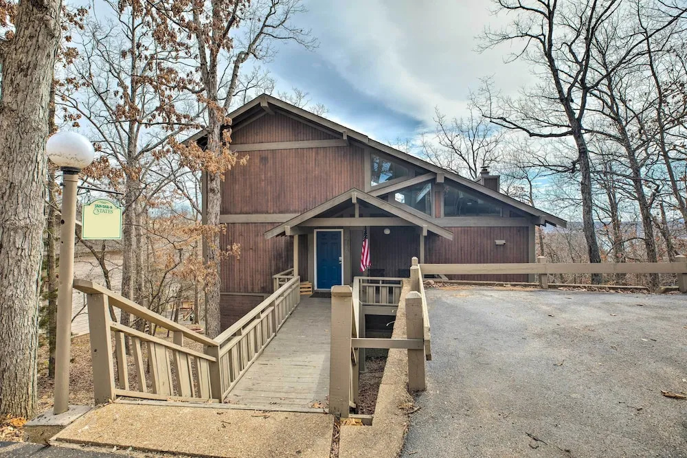 Resort Perks: Spacious Lake of the Ozarks Home