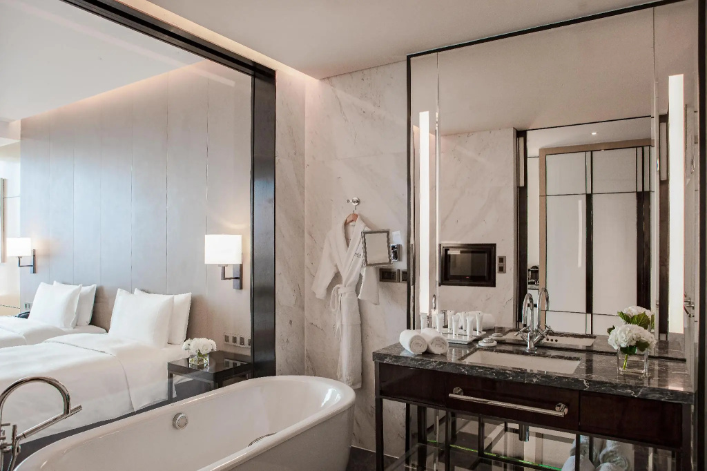 Deluxe Double room (twin beds)