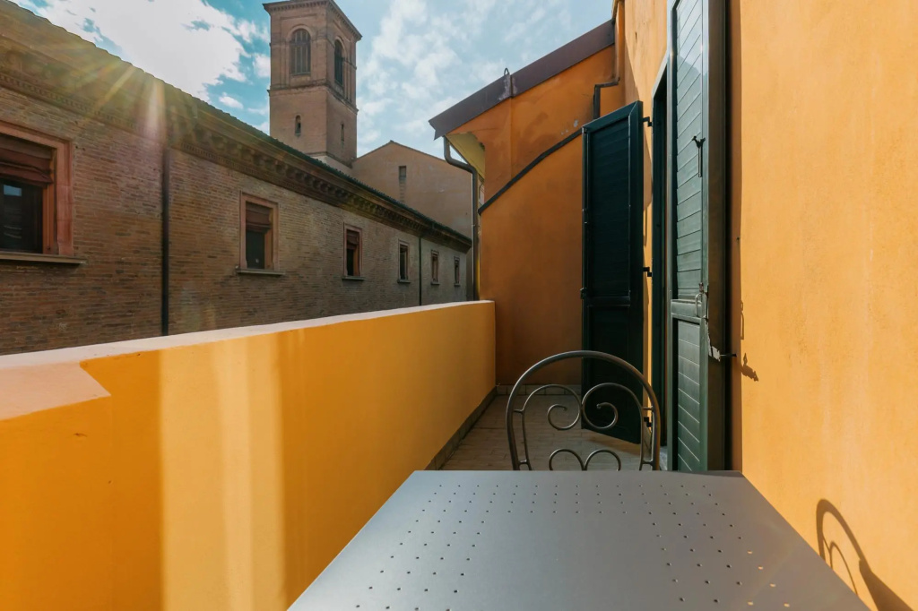Nazario Sauro 14 - Bilocale con balcone