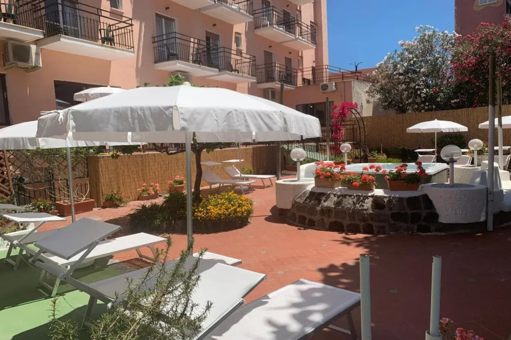 Hotel photo 13