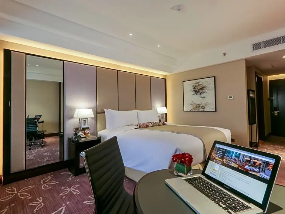 Premier room with pool view