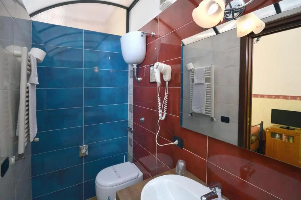 Pinto Storey Hotel - Chambres
