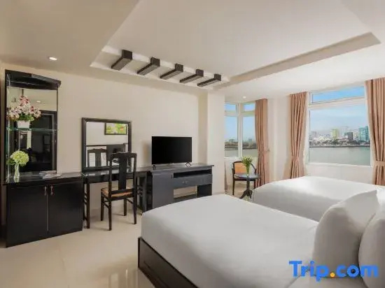 Family Suite with river view