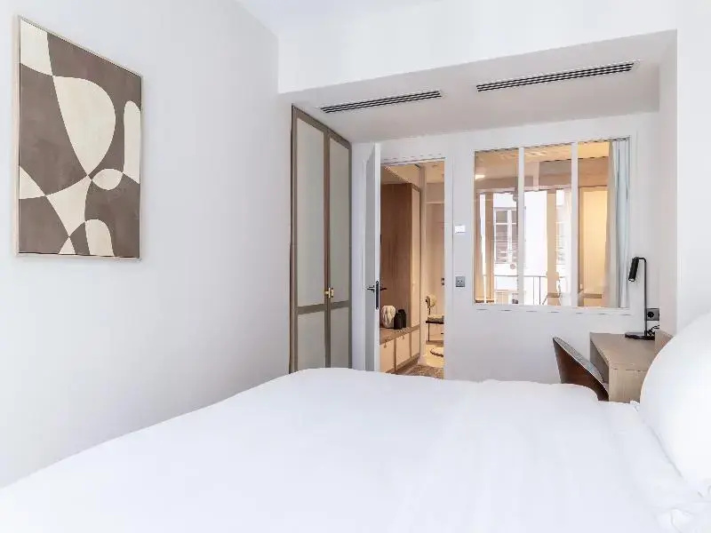 Le Pera Hotel 124