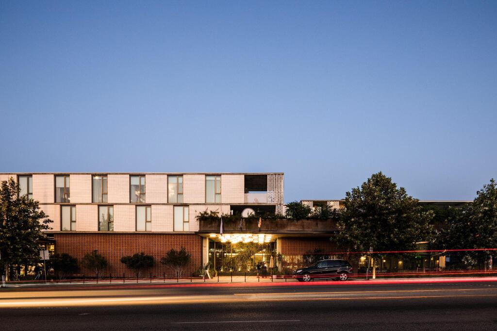 South Congress Hotel by null