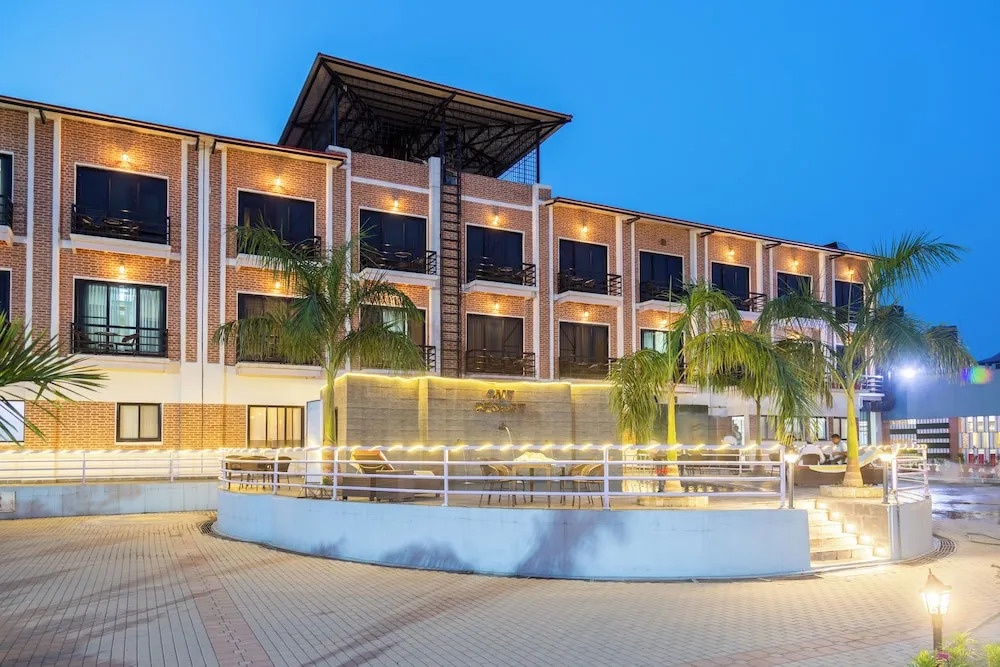 Chitwan Midtown Hotel - фото 18