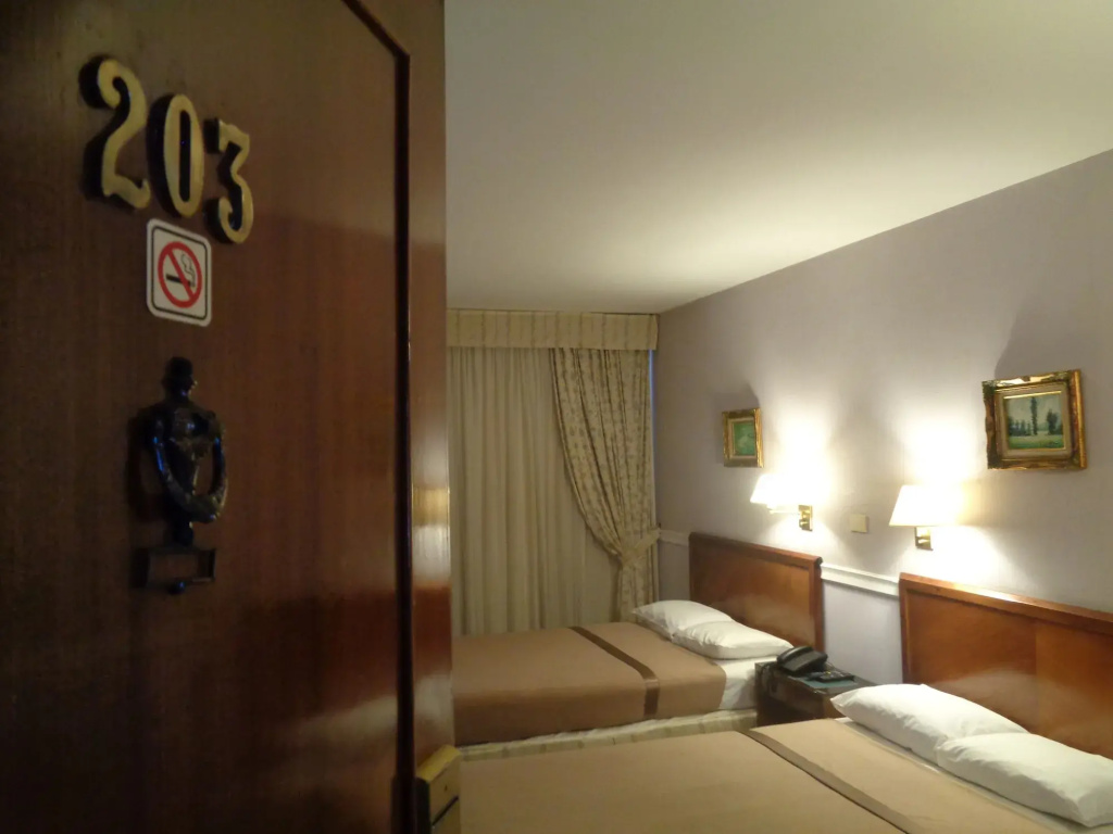 Hotel photo 5
