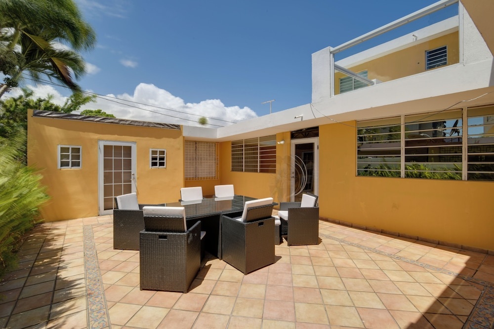Private Heated Pool: Walk to Isla Verde Beach — фото 1