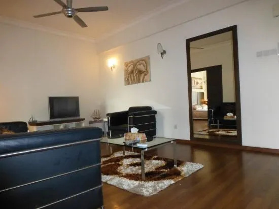 Casa Mutiara Service Apartment