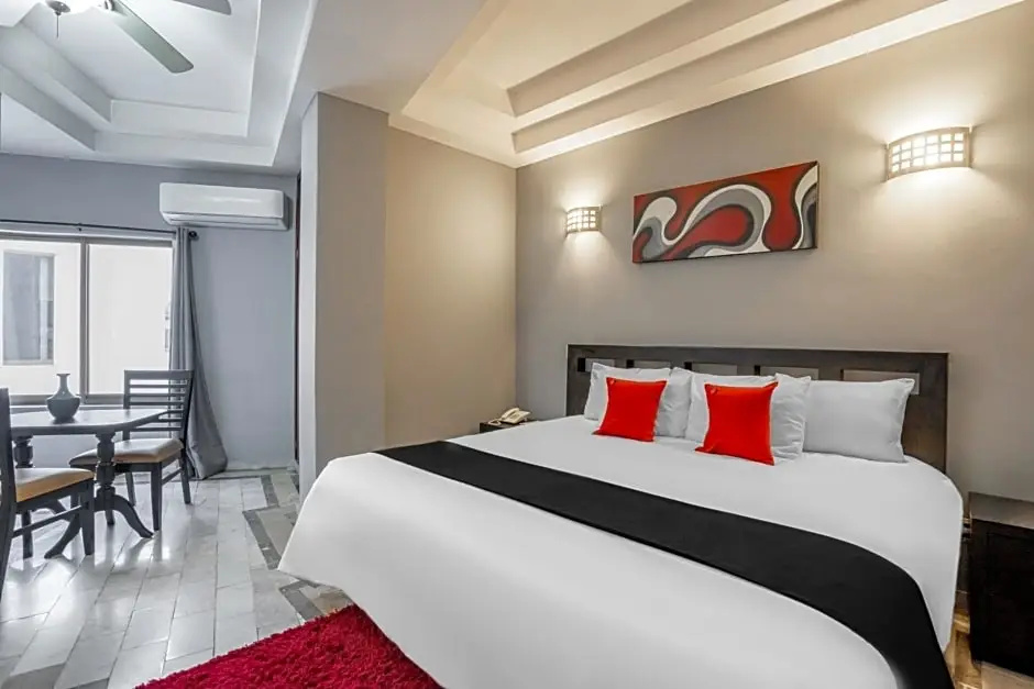 Deluxe Suite