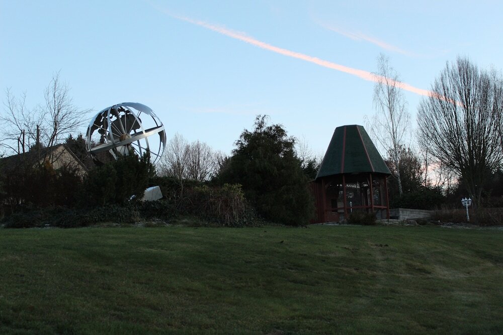 Image 12