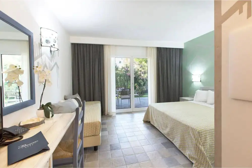 Superior Double room (full double bed)