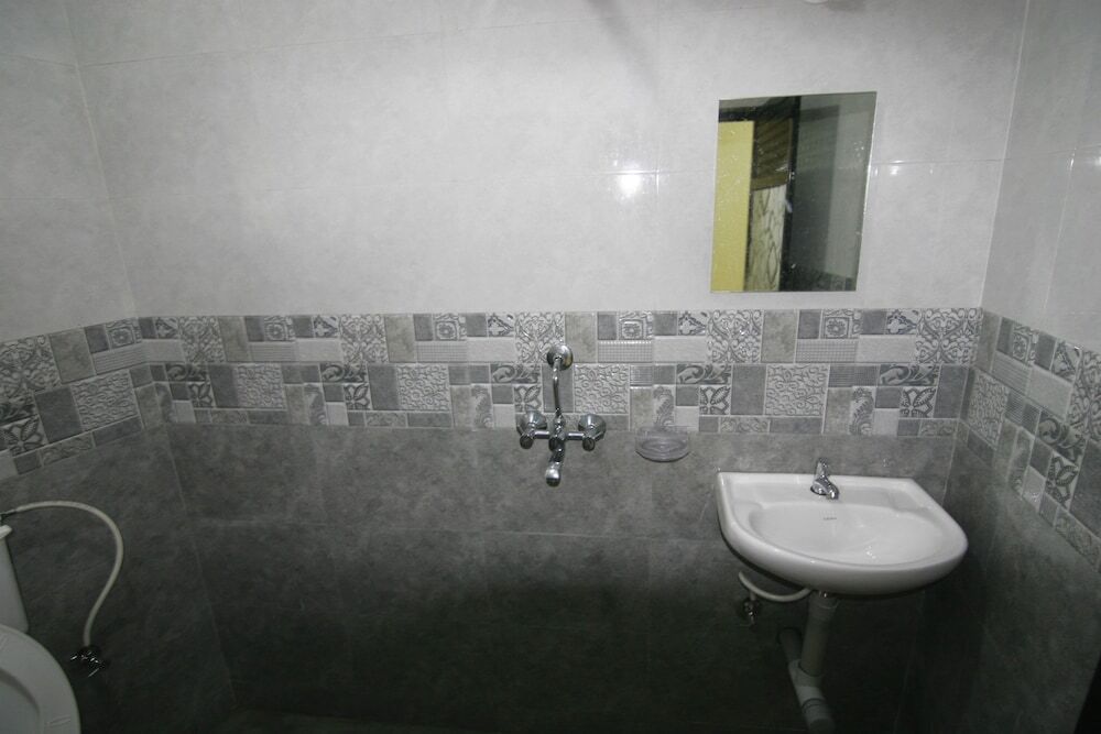 Rudra Holidays Guest House
