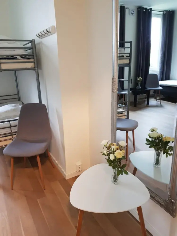 Standard Quintuple Family room