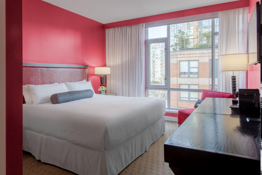 3 Bedrooms Executive Suite