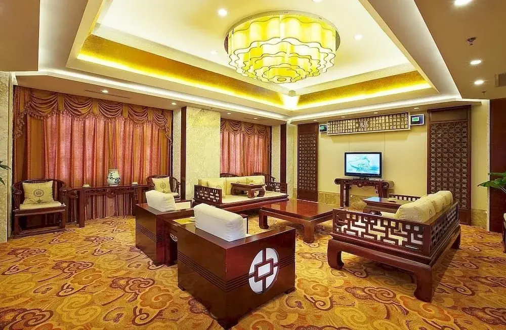 Chengde Tianbao Hotel - фото 2